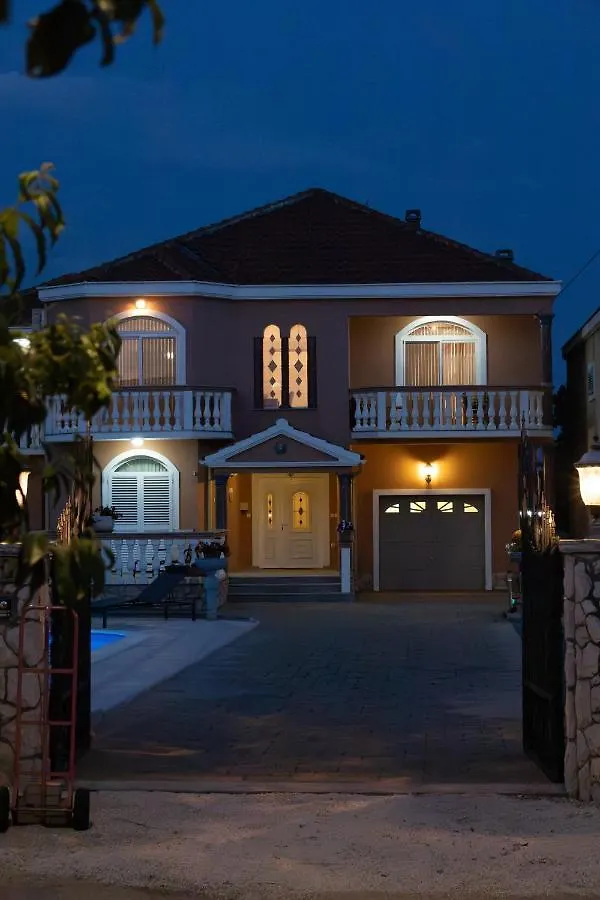 Booking Zaton Villa Martinova Holiday House With Swimming Pool Zaton (Zadar)